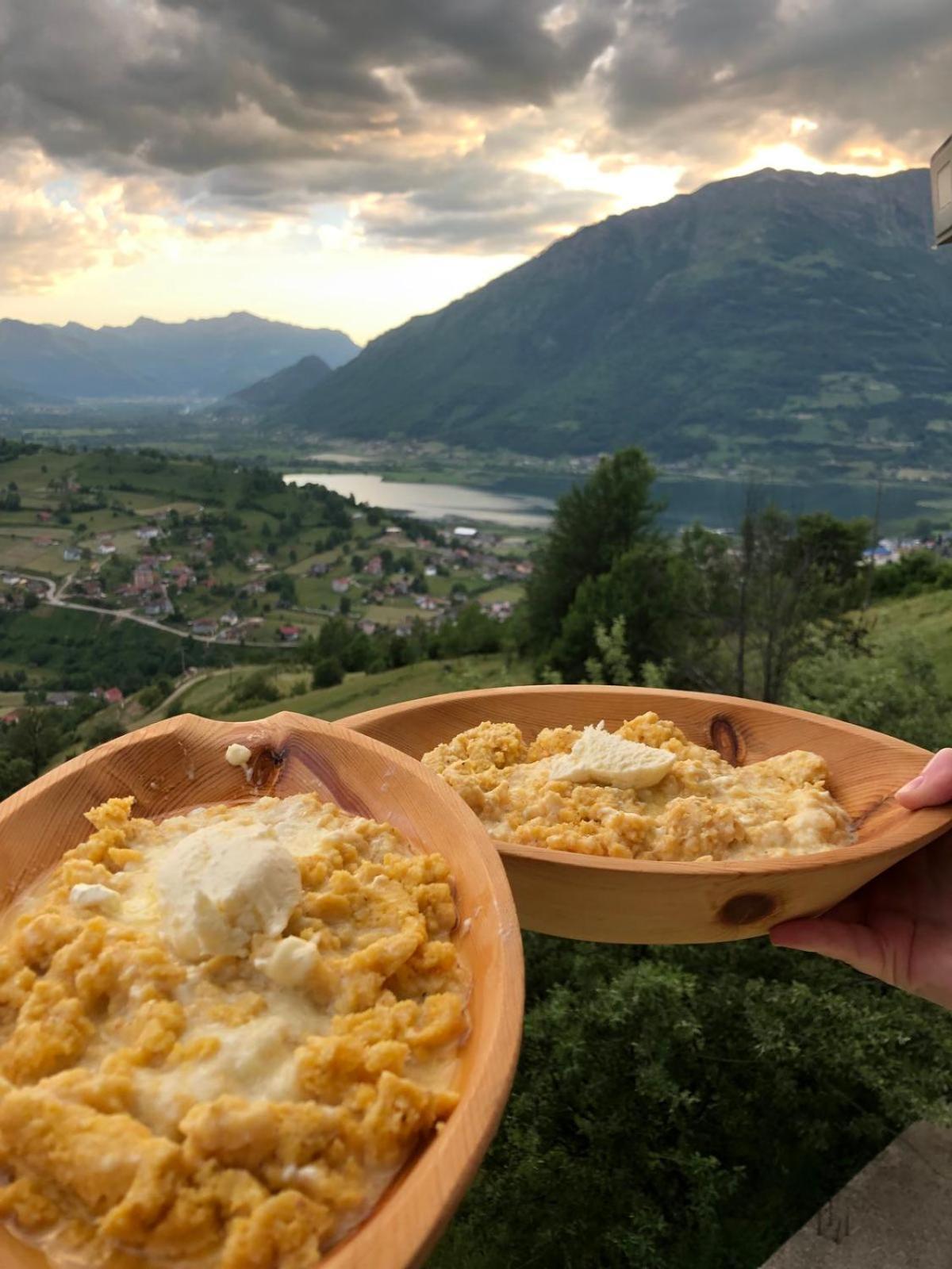 Viewpoint Kofiljaca Bed & Breakfast Плав Екстериор снимка