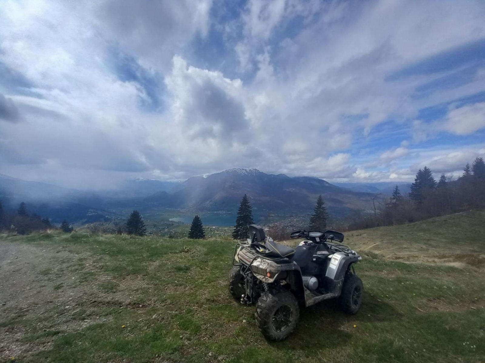 Viewpoint Kofiljaca Bed & Breakfast Плав Екстериор снимка